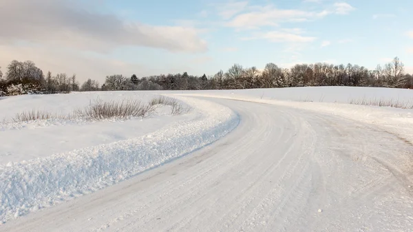 Route vide à la campagne en hiver — Photo