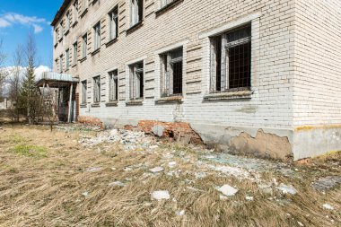 Terk edilmiş askeri yerleşim kalıntıları