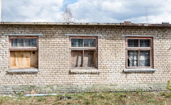 Ruínas abandonadas do assentamento militar — Fotografia de Stock