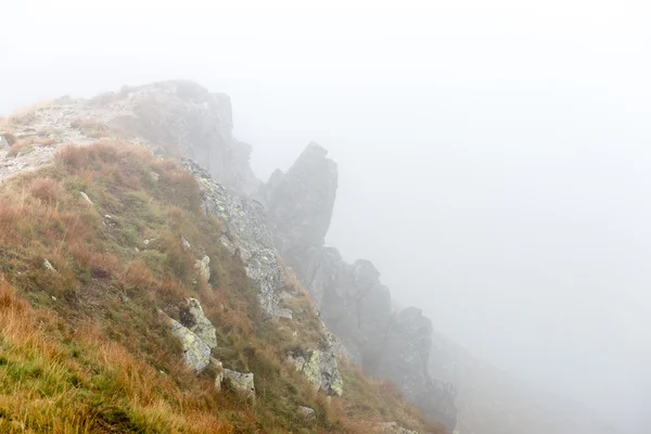 Montañas Tatra en Eslovaquia cubiertas de nubes — Foto de Stock