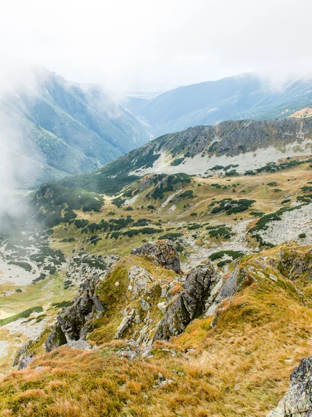 Tatr na Słowacji pokryte chmury — Zdjęcie stockowe
