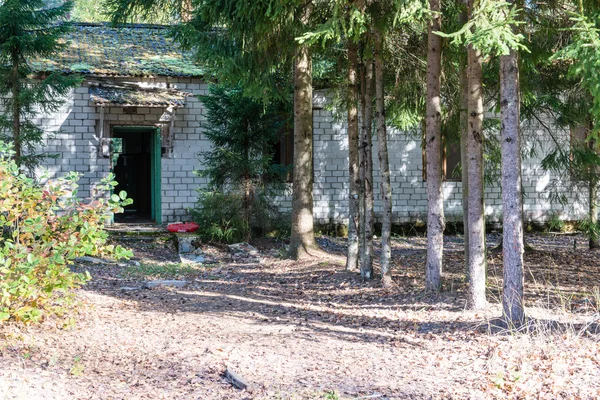 Vieja ciudad militar abandonada — Foto de Stock