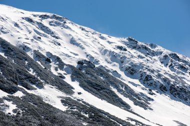 Slovakya'daki Tatra Dağları kar ile kaplı
