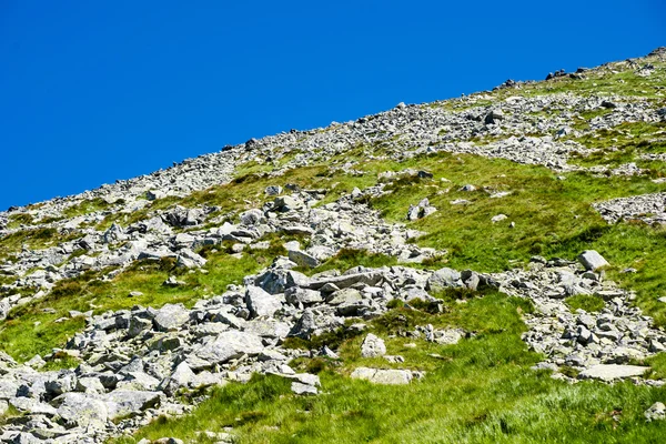 Montañas Tatra en Eslovaquia cubiertas de nubes — Foto de Stock