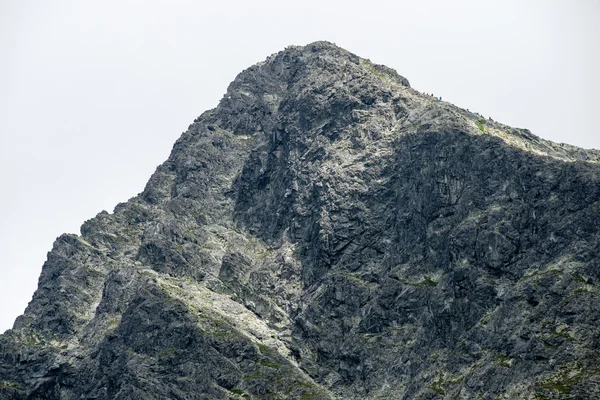 Montañas Tatra en Eslovaquia cubiertas de nubes — Foto de Stock