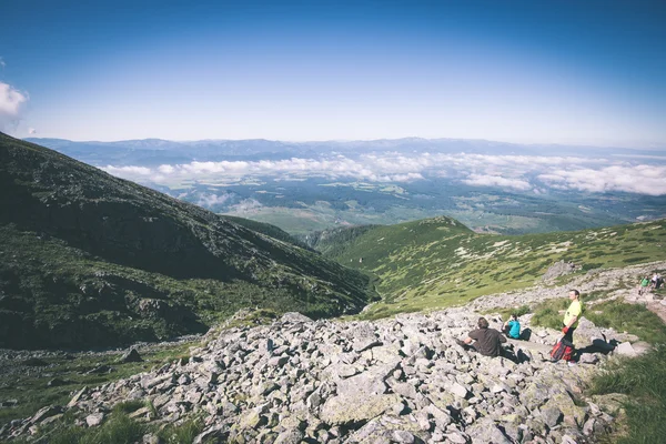 Tatrabergen i Slovakien täckt med moln — Stockfoto