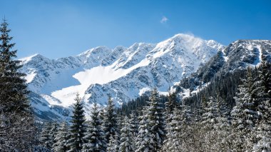 Batı Karpat, kışın Tatry dağlara