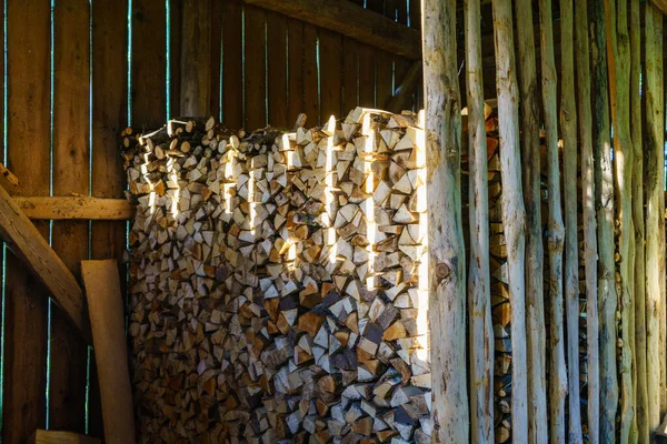 Vecchio Interno Dell Edificio Con Tavole Legno Muro Mattoni Marrone — Foto Stock