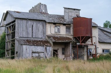 Belirtilmemiş bina genel mimarisi dış ayrıntıları. desenli