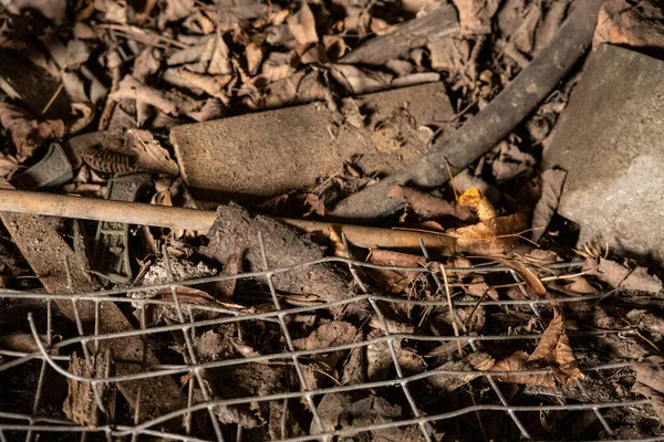 Peças Sucata Metal Velhas Ferramentas Enferrujadas Oficina Abandonada Texturas Antigas — Fotografia de Stock