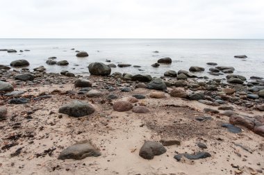 Baltık Denizi kayalık plaj