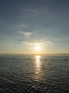 Denizin güneşin yansıması