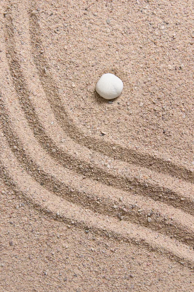 Zen-Garten Sandwellen und Felsskulpturen — Stockfoto