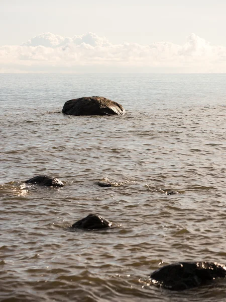 Rocky beach in the baltic sea — Stock Photo, Image