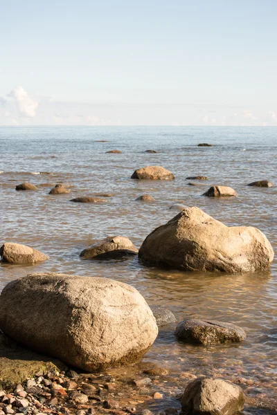 Rocky beach in the baltic sea — Stock Photo, Image