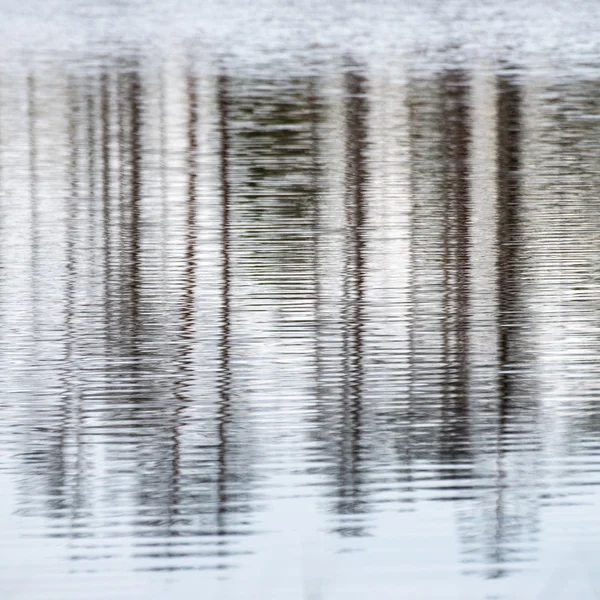 Abstracte weerspiegeling van kleurrijke herfst landschap — Stockfoto