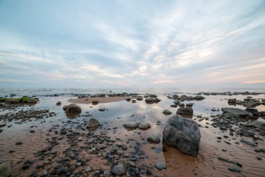 kayalık deniz plaj geniş açı bakış açısı ile