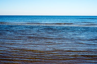 ilk buz parçaları ile buzlu deniz plaj