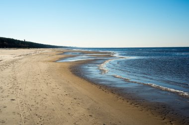 ilk buz parçaları ile buzlu deniz plaj