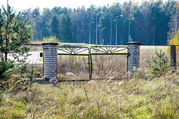 Hösten färgade gröna landskapet — Stockfoto