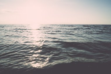 deniz - güneş yansıması retro, vintage