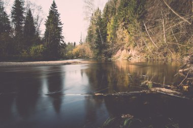dağ nehir kayalar ve kumtaşı - retro, vintage