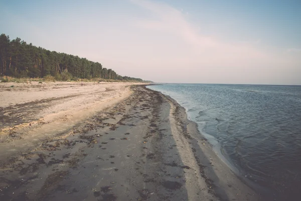 Horizonte de playa con arena y perspectiva - retro, vintage —  Fotos de Stock