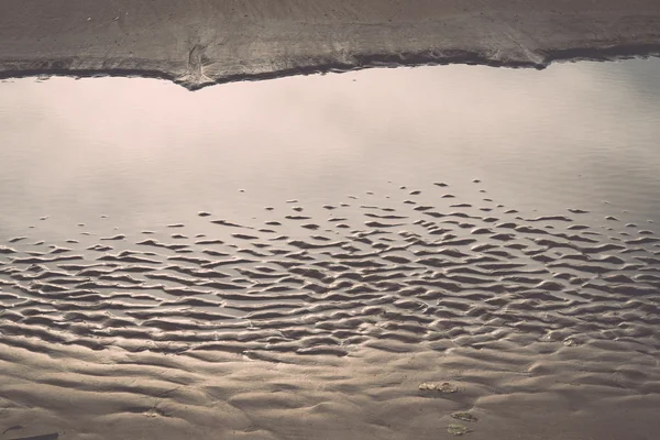 Linii brzegowej Morza Bałtyckiego plaży ze skał i wydmy - retro, — Zdjęcie stockowe