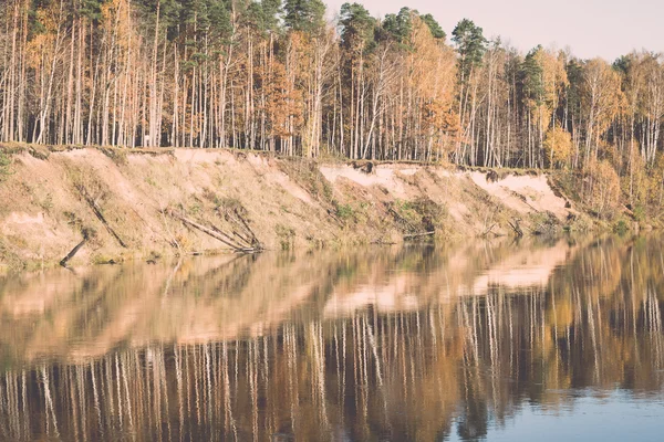 Scenic autumn colored river in country - retro, vintage — Stock Photo, Image