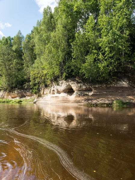 Zandstenen rotsen in de Gaujas Nationaalpark, Letland — Stockfoto