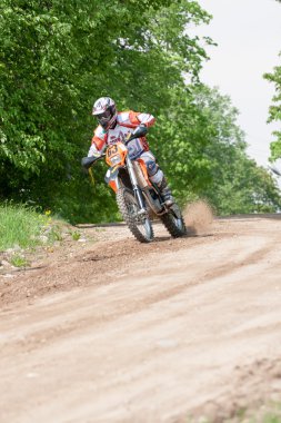 hill, Madona, Letonya 2 26 Mayıs at binme enduro motosiklet