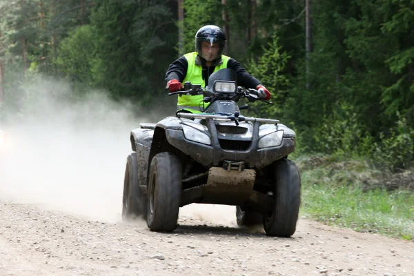 Championnat de camions hors route, Aluksne, Lettonie, 10 mai 2008 — Photo