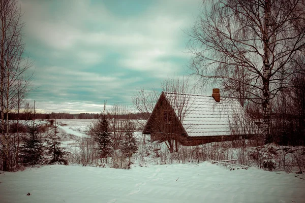 Vidéki ház télen vidéken - retro vintage — Stock Fotó