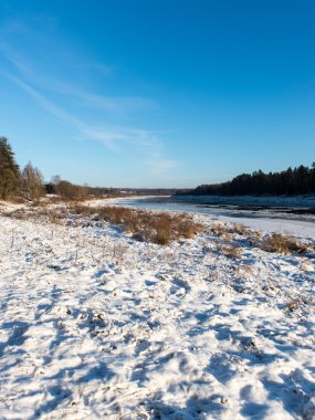 Güzel karlı kış manzarası 