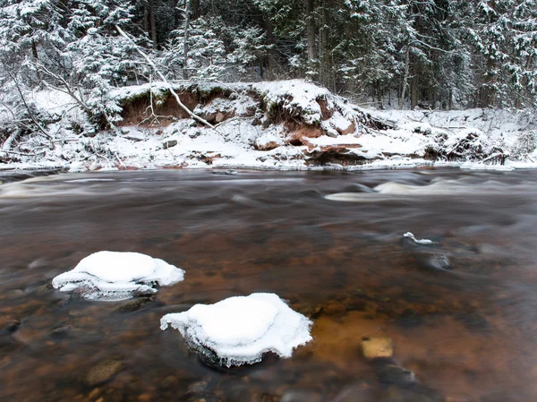 Frozen winter river landscape — Stock Photo, Image