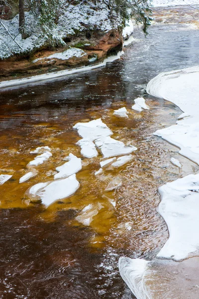 Υφές αφηρημένη κατεψυγμένο πάγος στον ποταμό — Φωτογραφία Αρχείου