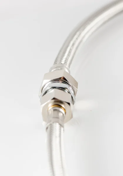커넥터와 탄성 금속 섬유 물 파이프 — 스톡 사진