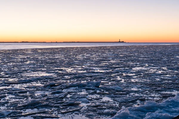 얼어붙은 바다 일몰 — 스톡 사진