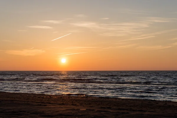 Sonnenuntergang über dem Meer — Stockfoto