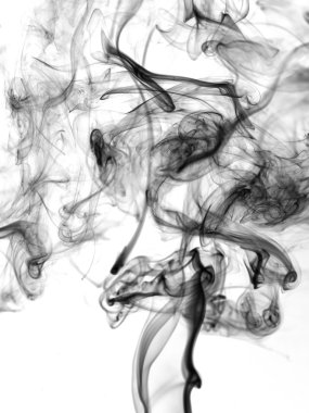 beyaz arkaplanda siyah duman 