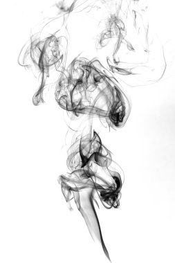 beyaz arkaplanda siyah duman 