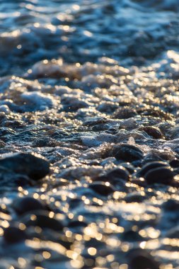 plaj ve deniz suyu taşı