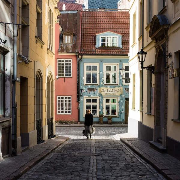 Detalles arquitectónicos del centro de la ciudad vieja en Riga, Letonia — Foto de Stock