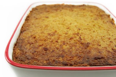 Kugelis veya haşlanmış patates pudingi rendelenmiş patates, yumurta, soğan, pastırma ve sütten yapılır. Geleneksel Litvanya mutfağı