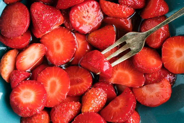 Close Strawberries Syrup — Zdjęcie stockowe
