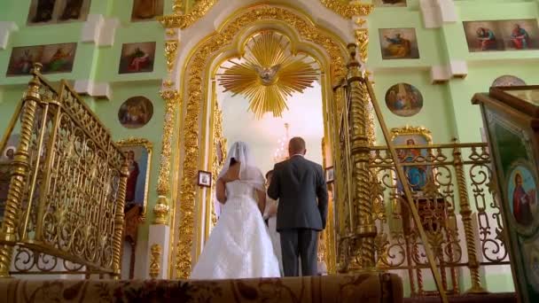 Kilisede düğün merasimi — Stok video