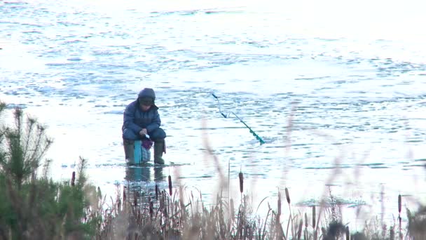 Pesca en el hielo — Vídeos de Stock