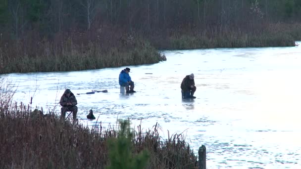 Fishing on the ice — Stock Video