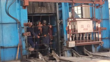 Boropukuria kömür madenindeki Bangladeş kömür madenlerinde çalışanlar Fulbari, Dinajpur 03 Kasım 2024