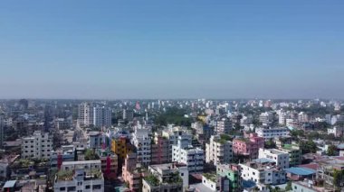Chittagong şehri günden güne genişliyor. Chattogram liman şehrinin insansız hava aracı görüntüsü. Chattogram alan drone görüntüleme portu. Chittagong şehri, Bangladeş